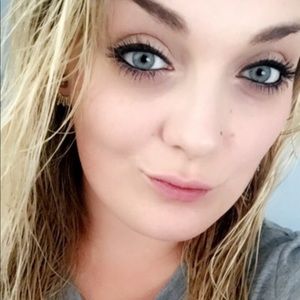 Meet your Posher, Lacy